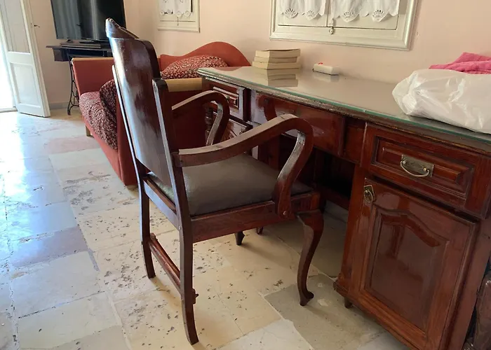 Villa Senecio Kariótai